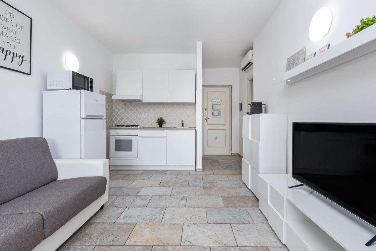 Casa Vacanze Lo Squalo Olbia Bagian luar foto