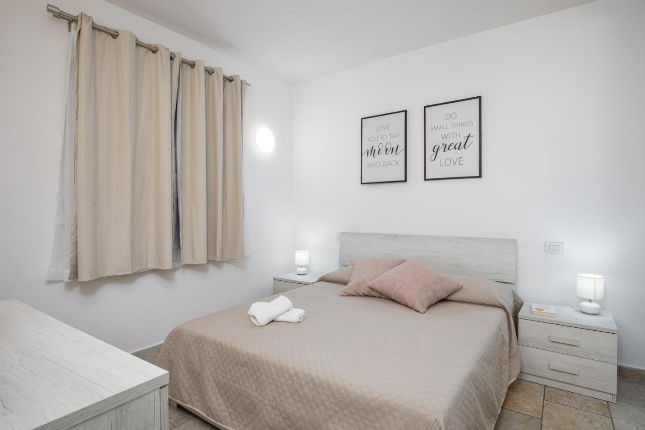 Casa Vacanze Lo Squalo Olbia Bagian luar foto